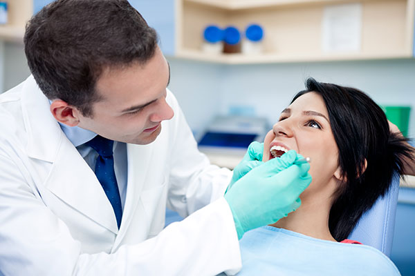 امراضی را که از روی علایم دندانی می‌توان تشخیص داد