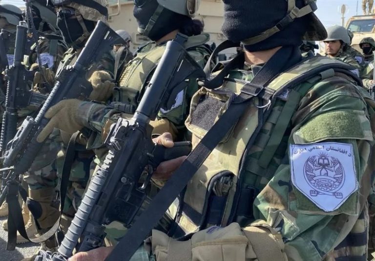 انهدام مخفی‌گاه گروه داعش در ننگرهار