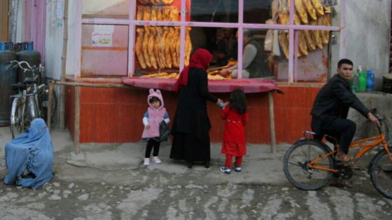 ۱۵ میلیون نفر در افغانستان نمی‌دانند وعدۀ بعدی غذایی‌شان را از کجا بیاورند