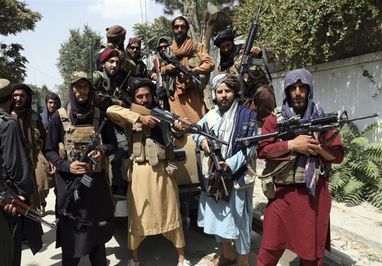 طالبان؛ بی‌رحمی با وطن‌داران و مماشات با خارجی‌ها